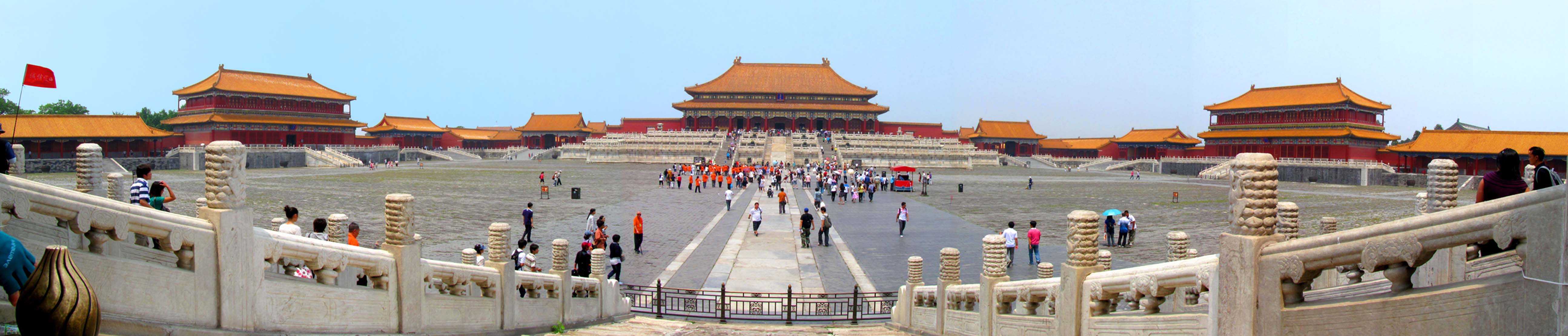 West Watchtower of the Forbidden City (Palace Museum), Beijing, China загрузить